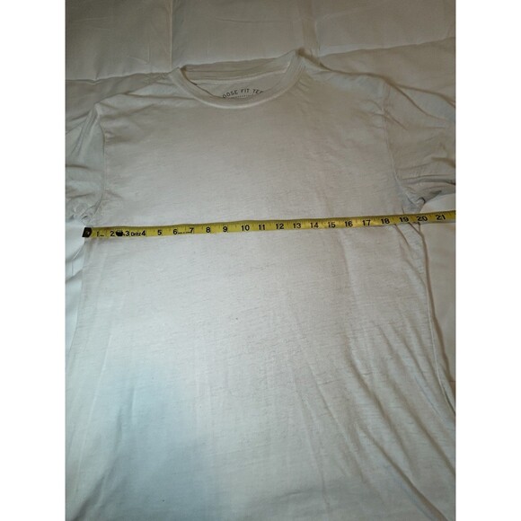 Aéropostale Loose Fit Light White Tee Women’s Medium - Picture 5 of 6